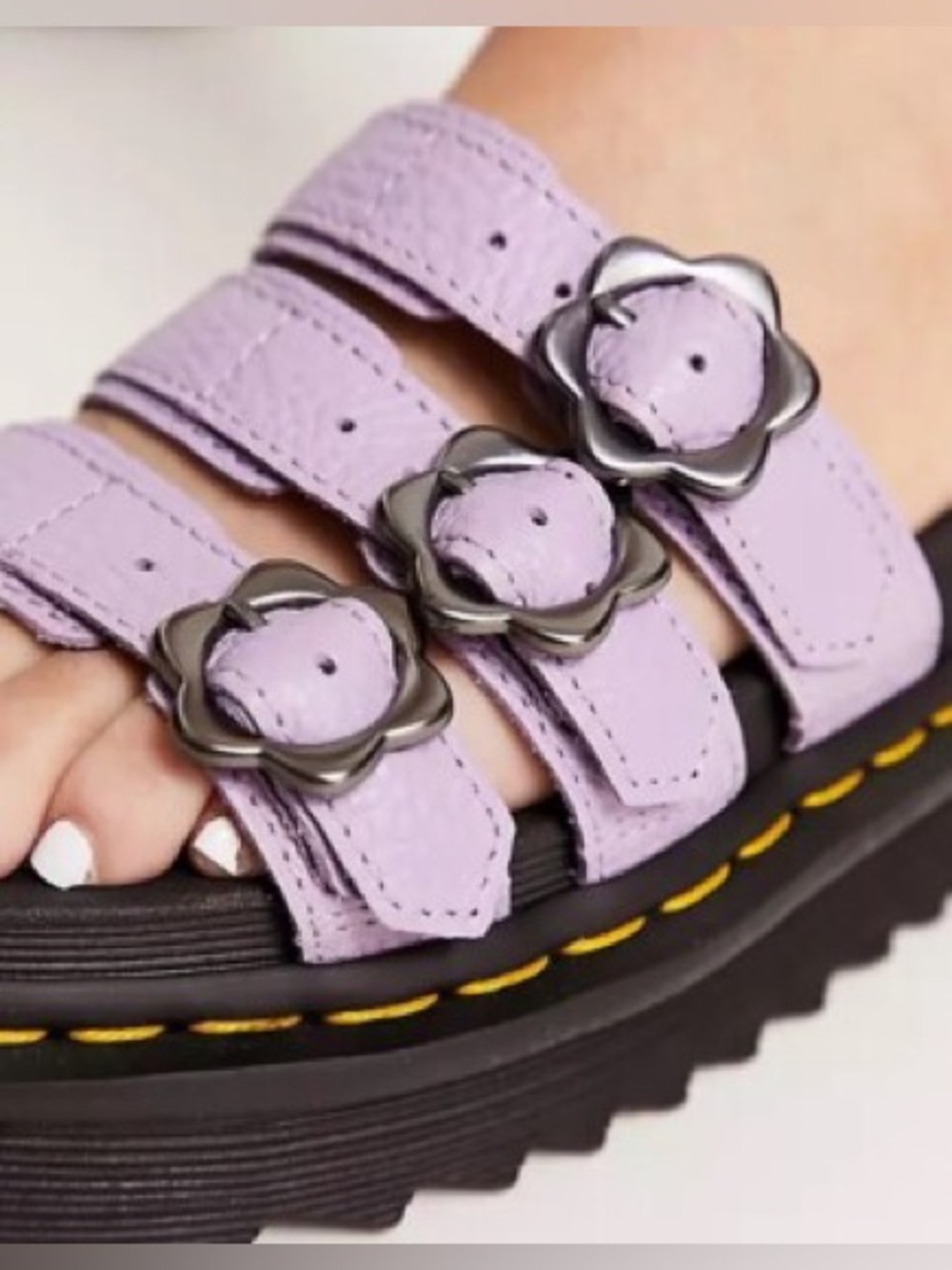 NEW Dr. Martens Blaire Flower Buckle Milled Nappa Slide Sandals in Lilac Sz 9 W - Picture 8 of 11